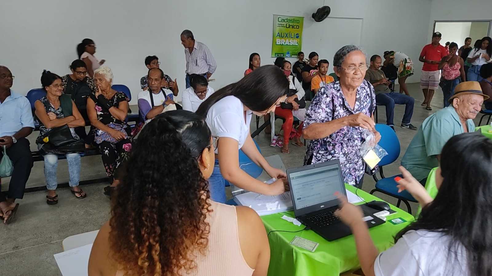 Camacã: Prefeitura traz o Mutirão da Defensoria Pública e atende centenas de pessoas